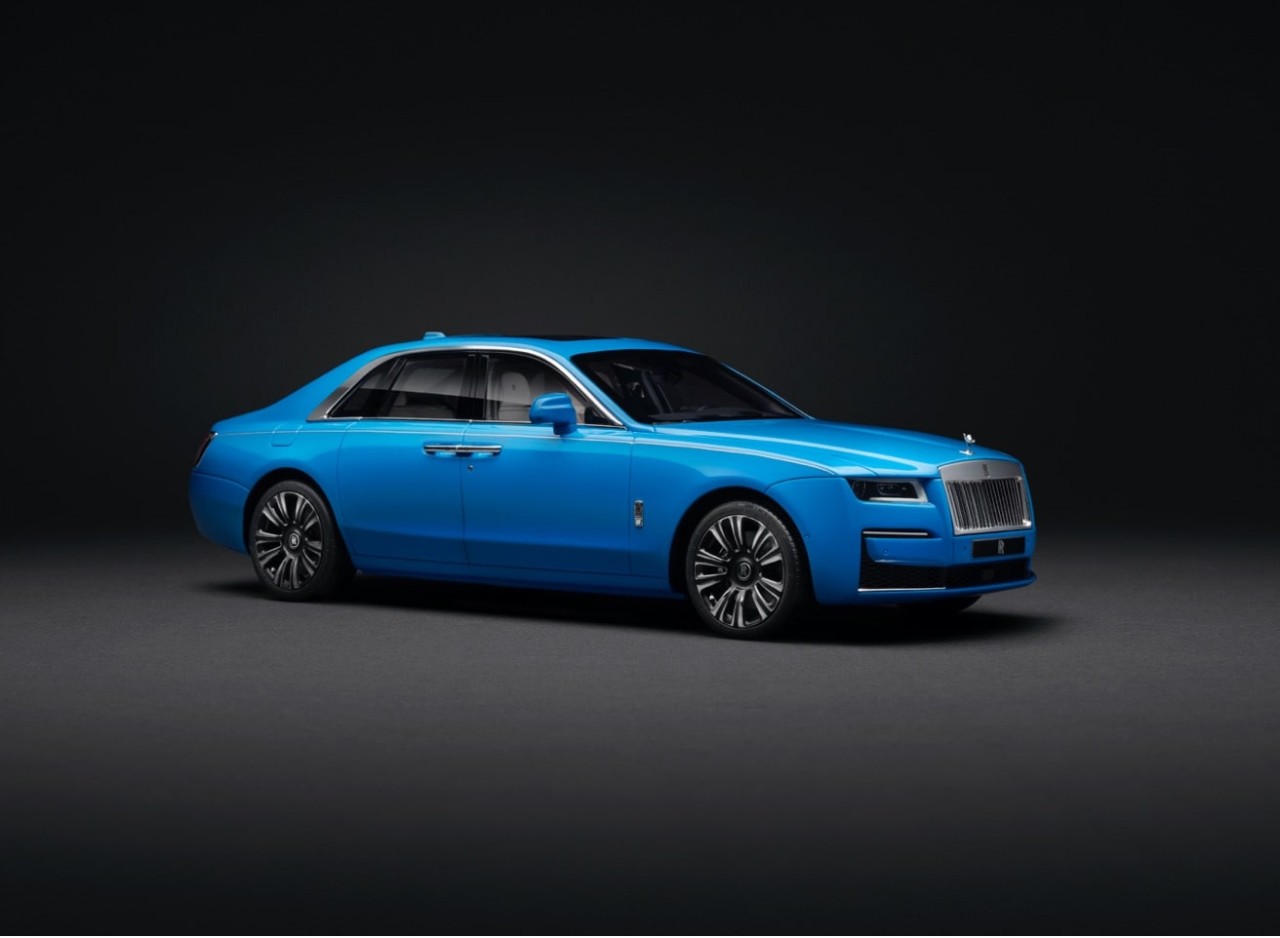 GHOST レプリカ・モデル・カー 1/18